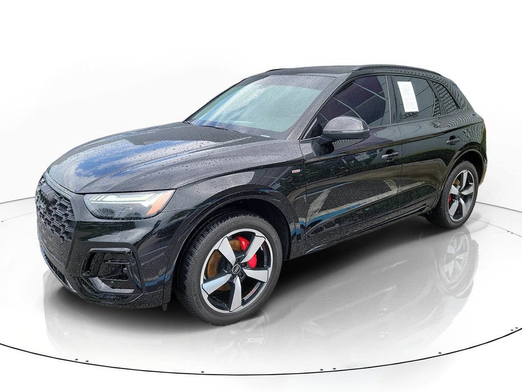Certified 2024 Audi Q5 2.0T Prestige AWD/4WD image 2