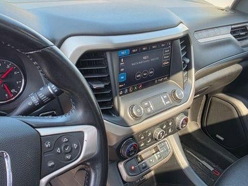 Used 2020 GMC Acadia Denali w/ Denali Ultimate Package AWD/4WD image 13