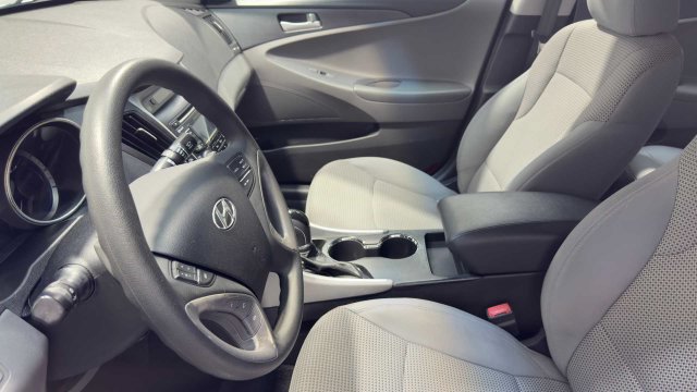Used 2012 Hyundai Sonata GLS FWD image 22
