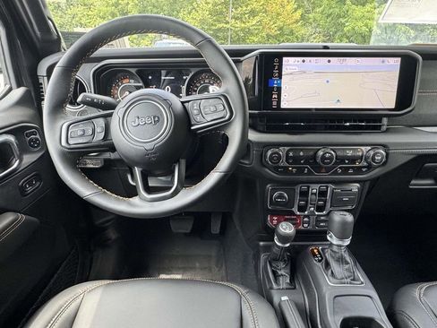 New 2025 Jeep Wrangler Unlimited Rubicon 392 image 16