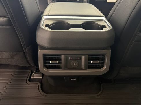 New 2026 Ford F250 Lariat w/ Chrome Package AWD/4WD image 14