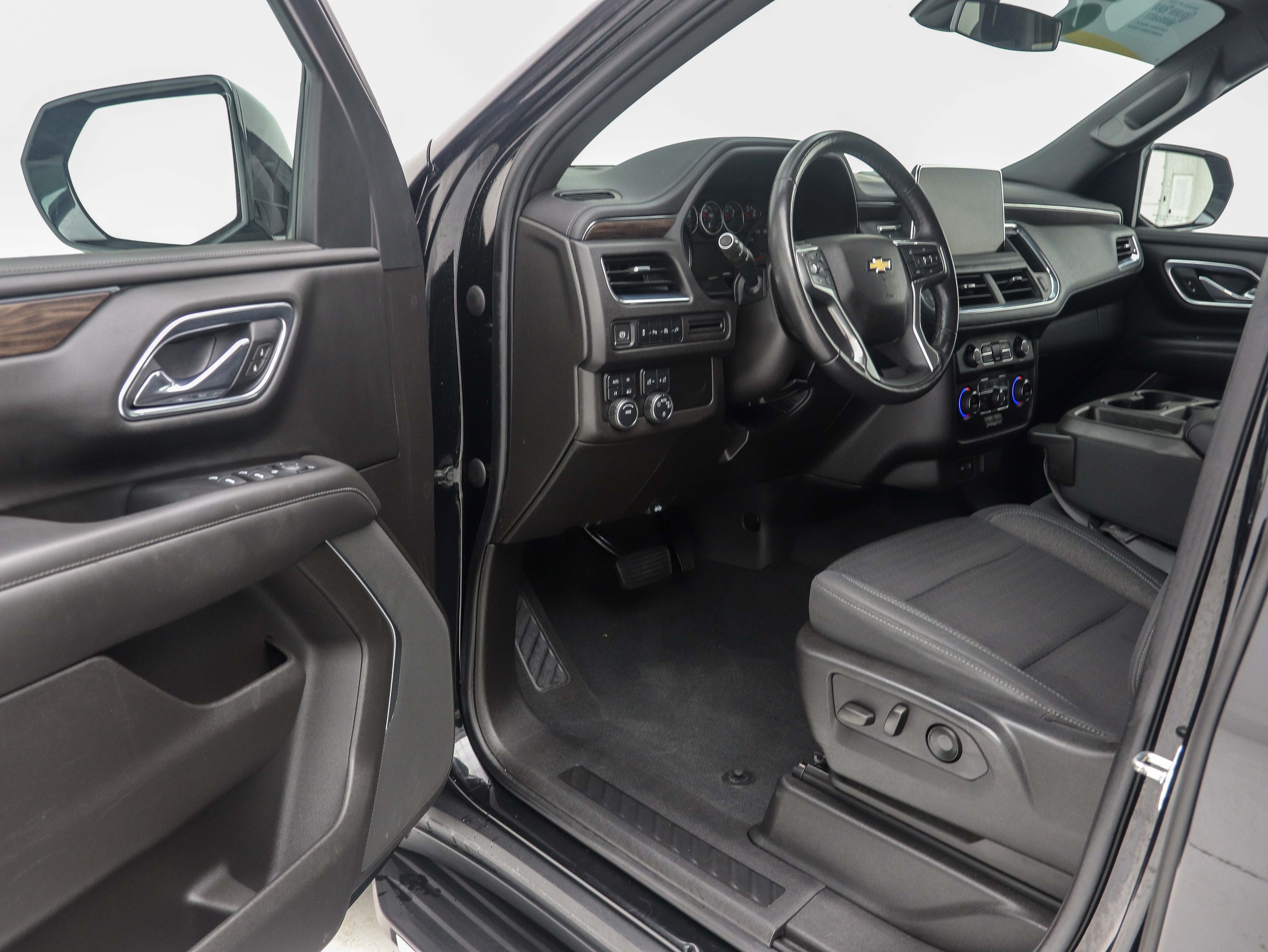 Used 2021 Chevrolet Tahoe LS AWD/4WD image 25