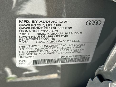 Used 2025 Audi Q3 2.0T Premium w/ Convenience Package AWD/4WD image 29