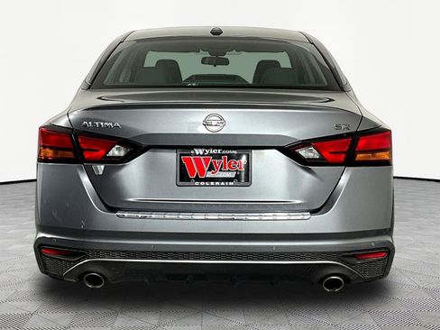 Certified 2022 Nissan Altima 2.5 SR FWD image 5