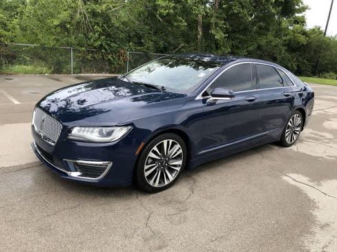 Used 2019 Lincoln MKZ Reserve FWD image 2