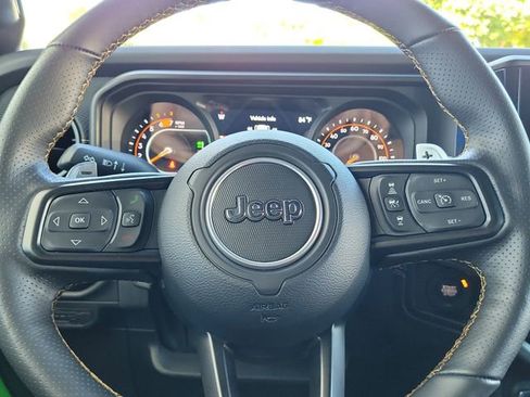 Used 2025 Jeep Wrangler Unlimited Rubicon 392 image 22