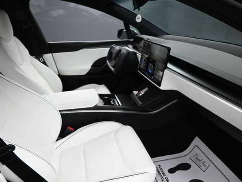 Used 2022 Tesla Model X Plaid AWD/4WD image 29