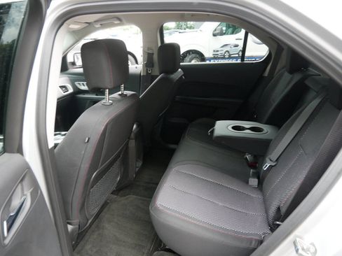 Used 2017 Chevrolet Equinox LT w/ Convenience Package AWD/4WD image 11