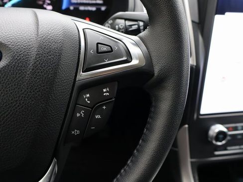 Used 2024 Ford Edge SEL image 20