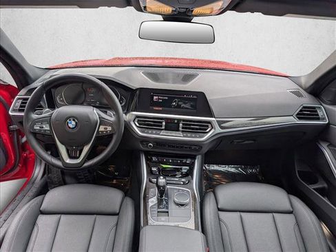 Certified 2021 BMW 330i xDrive Sedan w/ Convenience Package image 19