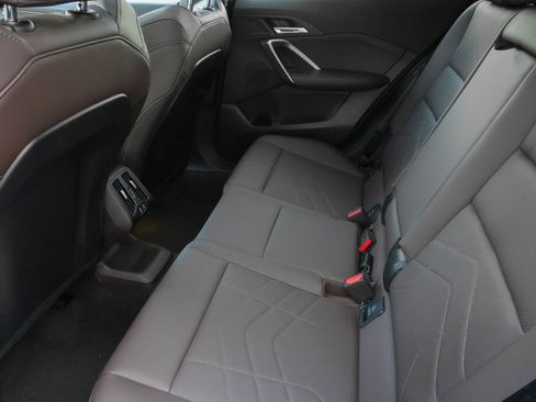 Certified 2025 BMW X2 xDrive28i image 34