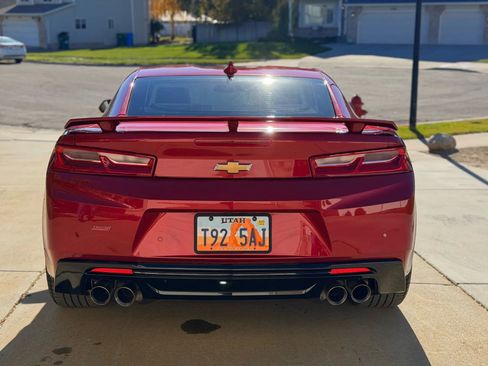 Used 2018 Chevrolet Camaro SS image 37