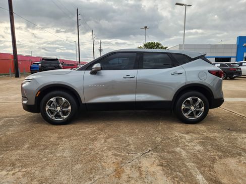 Certified 2024 Chevrolet Blazer LT w/ Driver Confidence Package image 5