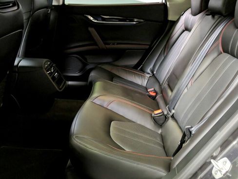 Used 2017 Maserati Quattroporte S GranSport image 26