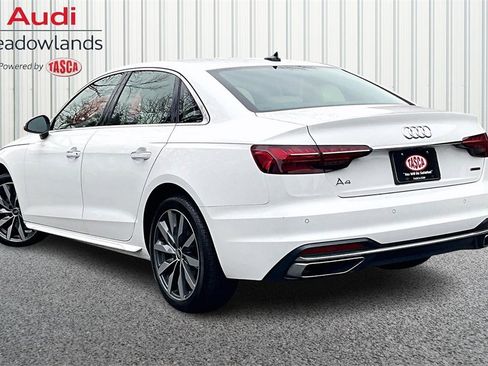 Used 2022 Audi A4 2.0T Premium w/ Convenience Package image 4
