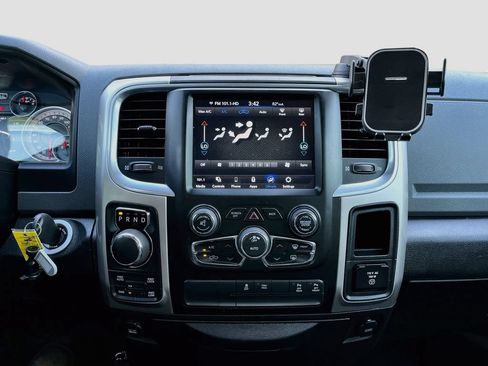 Used 2019 RAM 1500 Big Horn AWD/4WD image 15