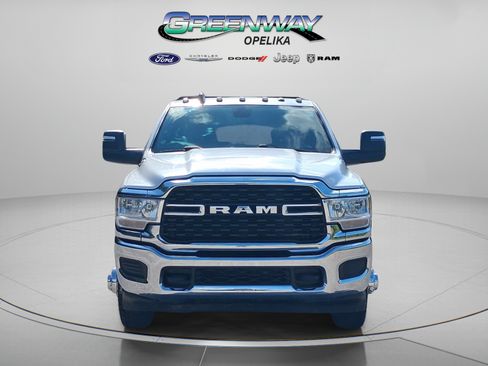 Used 2024 RAM 3500 SLT w/ Quick Order Package 2YG SLT AWD/4WD image 2