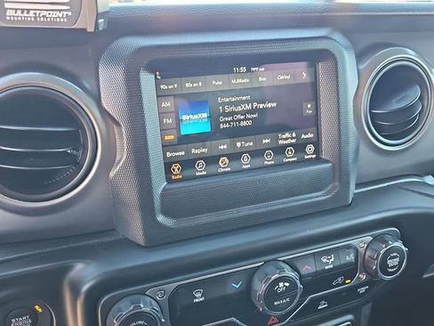 Used 2023 Jeep Wrangler Willys image 17