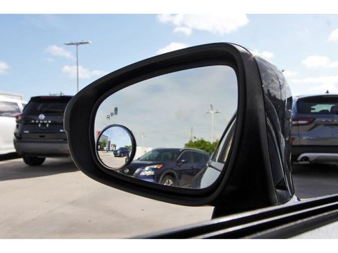 Used 2015 Lexus RC F w/ Premium Package RWD image 10