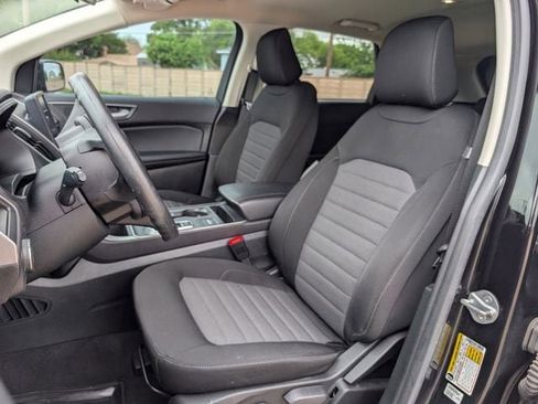 Used 2022 Ford Edge SE w/ Black Appearance Package image 23