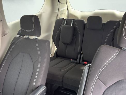 Used 2023 Chrysler Voyager LX FWD image 24