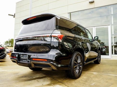 New 2026 INFINITI QX80 Autograph w/ Premium Cargo Package AWD/4WD image 12