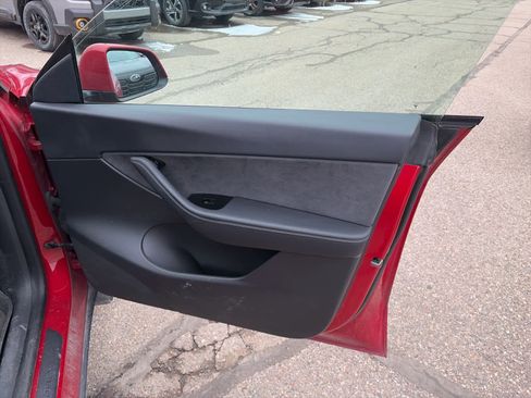 Used 2020 Tesla Model Y Performance image 15