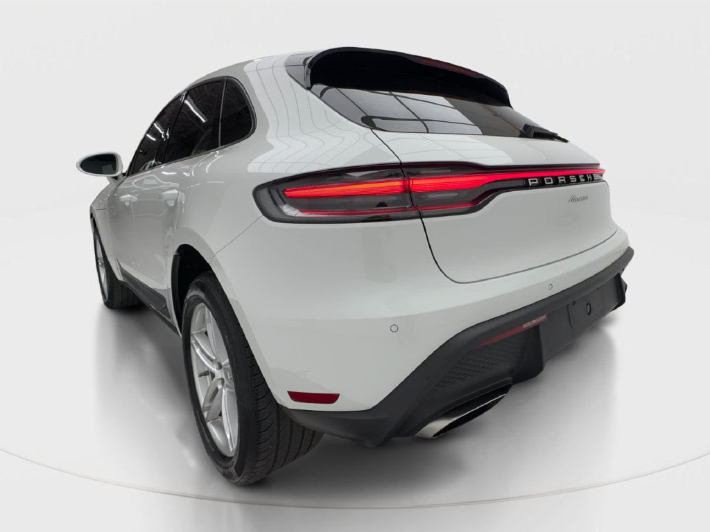 Used 2022 Porsche Macan AWD/4WD image 11