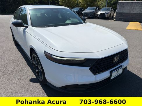 Used 2025 Honda Accord Sport image 29
