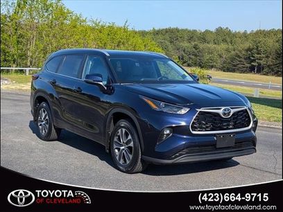 Used 2023 Toyota Highlander XLE