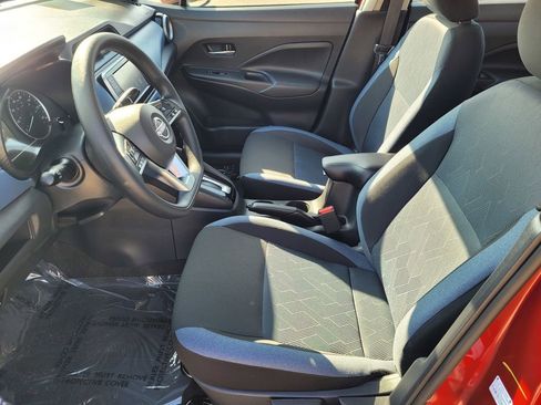 New 2025 Nissan Versa SV w/ Lighting Package image 8