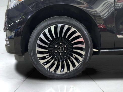 Used 2020 Lincoln Navigator L Black Label w/ Cargo Convenience Package image 71