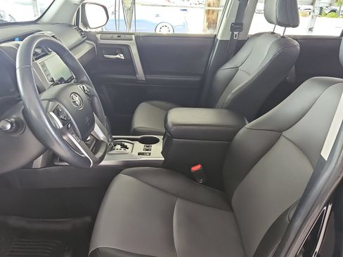 Used 2020 Toyota 4Runner SR5 Premium w/ Moonroof Package AWD/4WD image 15