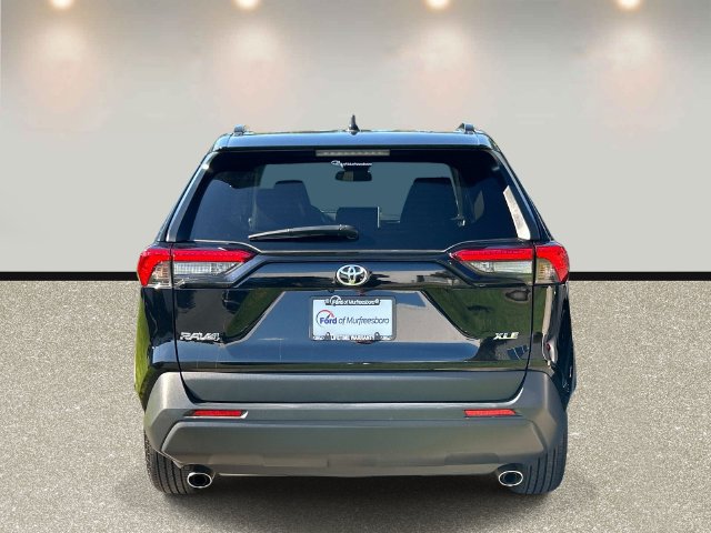 Used 2025 Toyota RAV4 XLE FWD image 5
