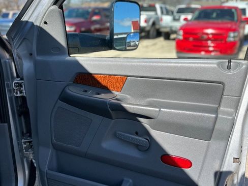 Used 2006 Dodge Ram 3500 Truck SLT image 18