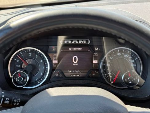 Used 2023 RAM 1500 Laramie AWD/4WD image 29
