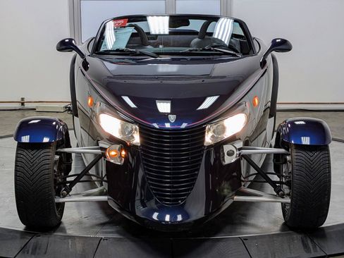 Used 2001 Chrysler Prowler RWD image 2