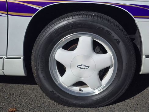 Used 1995 Chevrolet Monte Carlo Z34 image 28