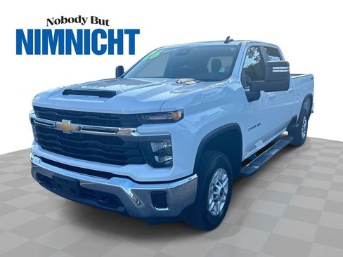 Used 2026 Chevrolet Silverado 2500 LT AWD/4WD image 1