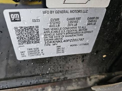 Used 2023 GMC Acadia SLE FWD image 19