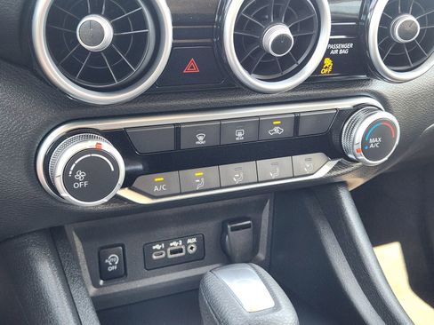 Used 2024 Nissan Sentra SV image 20