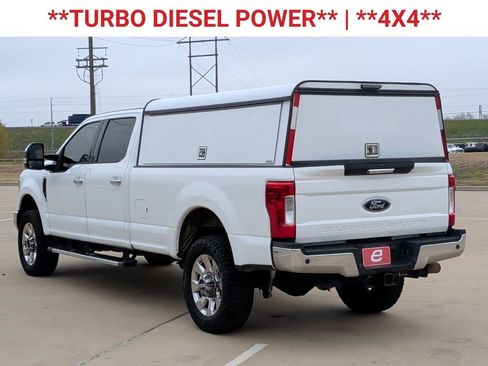 Used 2017 Ford F350 Lariat w/ Chrome Package image 6