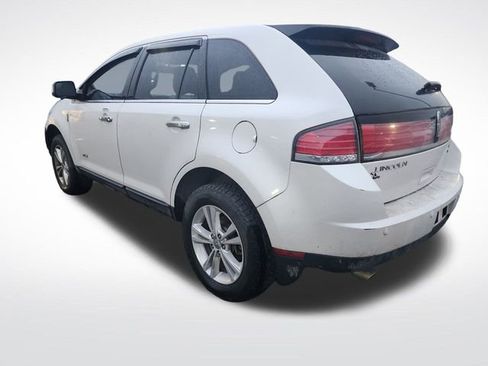 Used 2010 Lincoln MKX AWD image 4