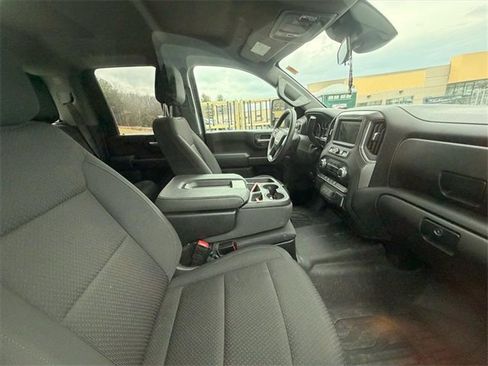 Used 2024 GMC Sierra 2500 Pro w/ Convenience Package image 17