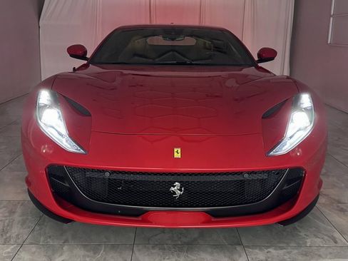 Used 2020 Ferrari 812 Superfast image 35
