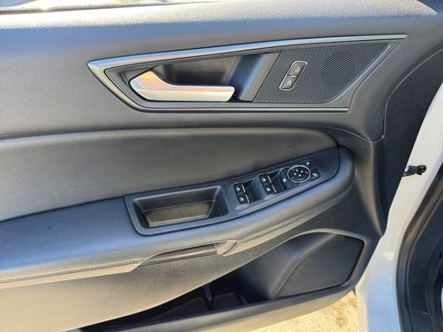 Certified 2024 Ford Edge SE w/ Black Appearance Package image 34