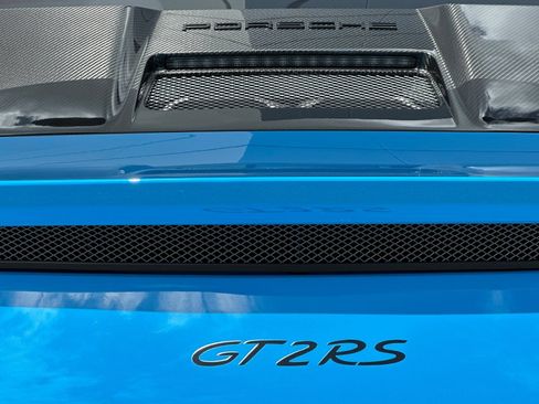 Certified 2018 Porsche 911 GT2 RS RWD image 37