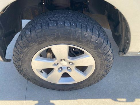 Used 2009 Dodge Ram 1500 Truck Sport image 10