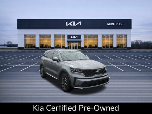 Certified 2021 Kia Sorento S FWD image 3