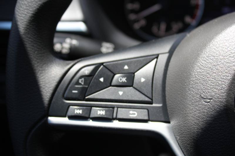 Used 2022 Nissan Altima 2.5 SV FWD image 24